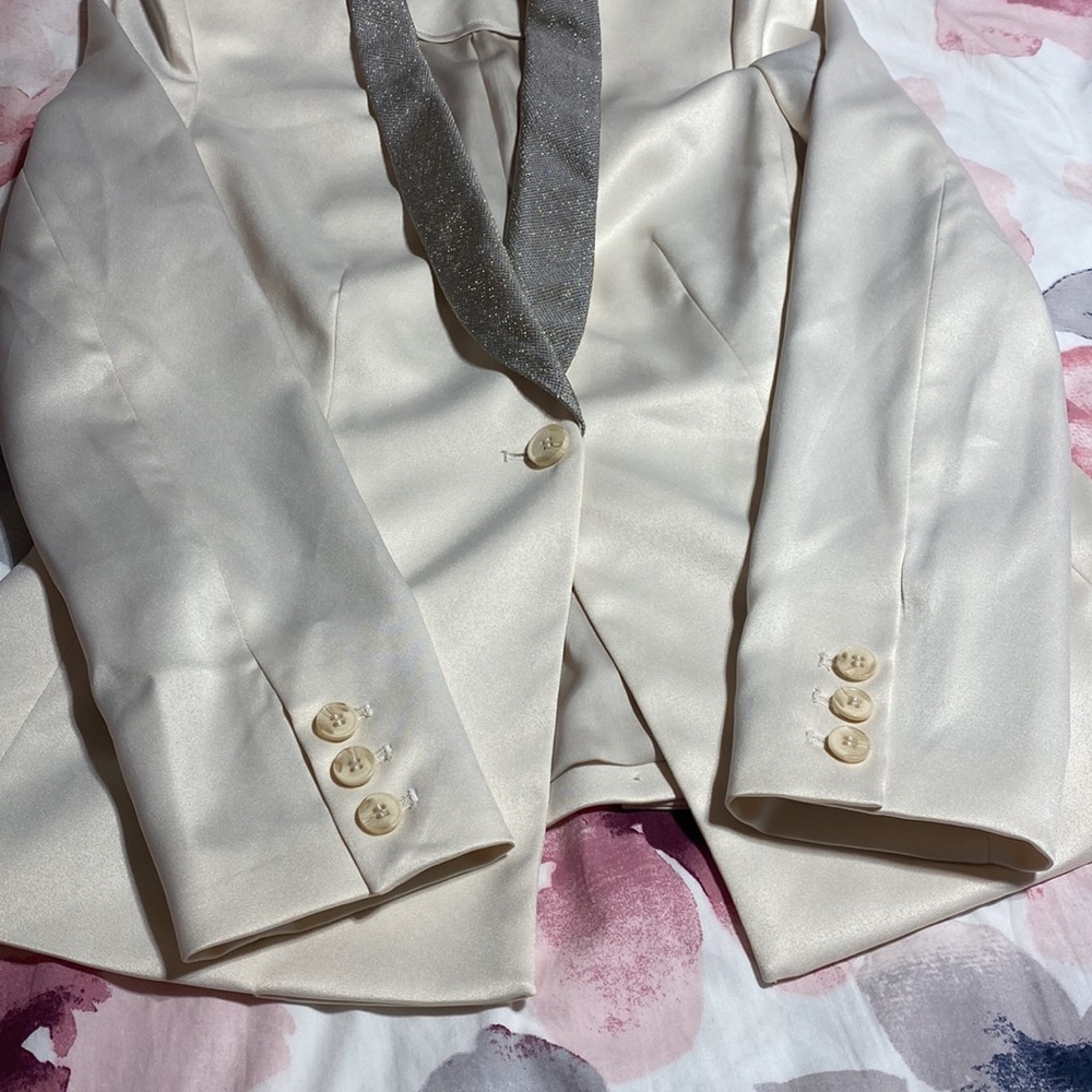 Guess Cream Blazer with Silver Sparkles & Shoulder Pads Size 8 - Picture 4 of 11